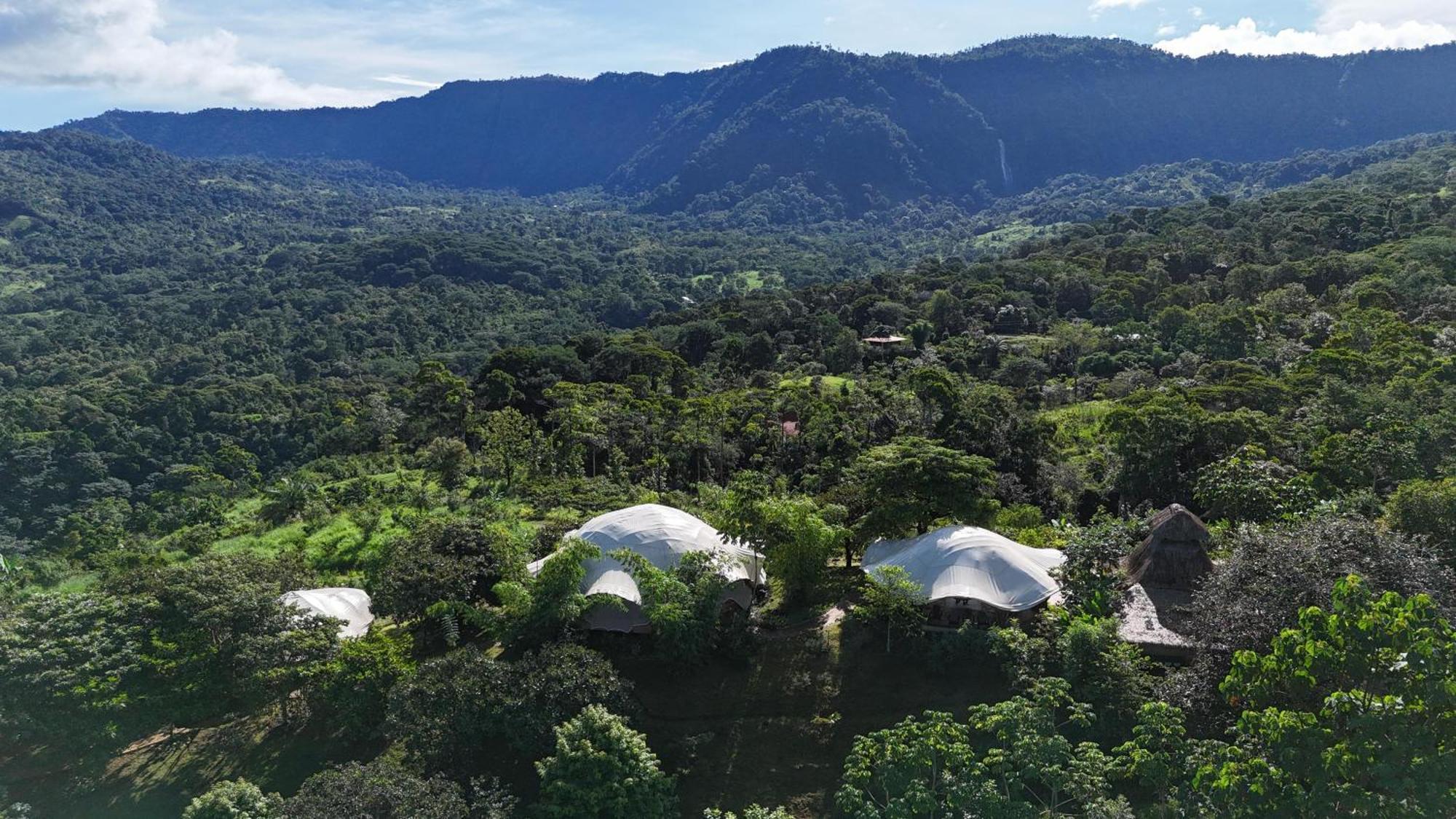 Holos Retreat Center: The Entire Ridge Basecamp Baru Esterno foto
