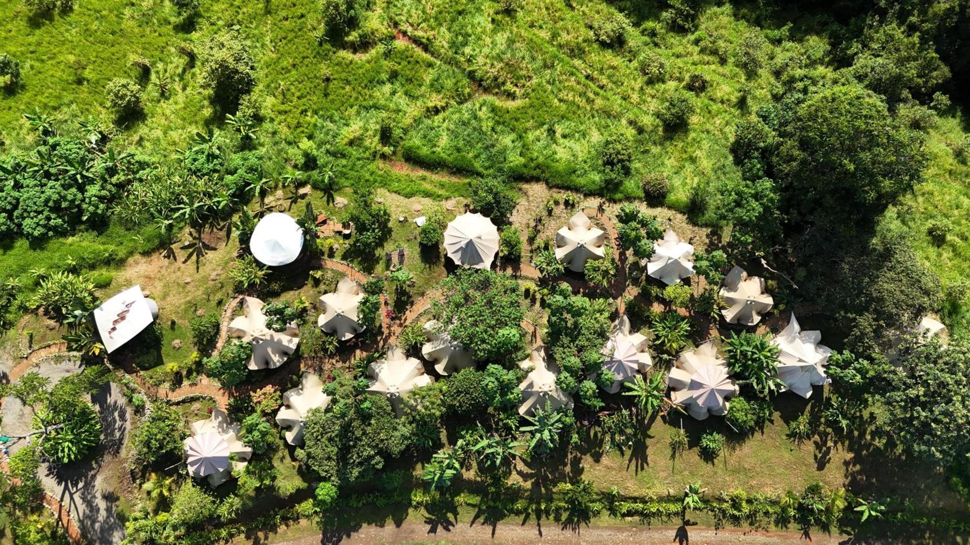 Holos Retreat Center: The Entire Ridge Basecamp Baru Esterno foto
